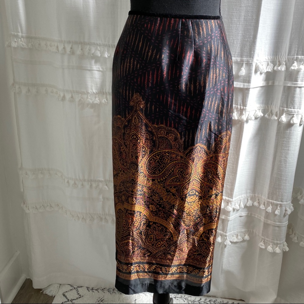 Printed midi skirt with front slit